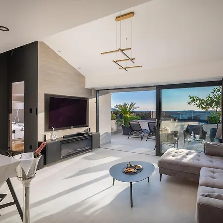Luxury Penthouse Hvar With Jacuzzi & Sea View Apartment Hvar Town